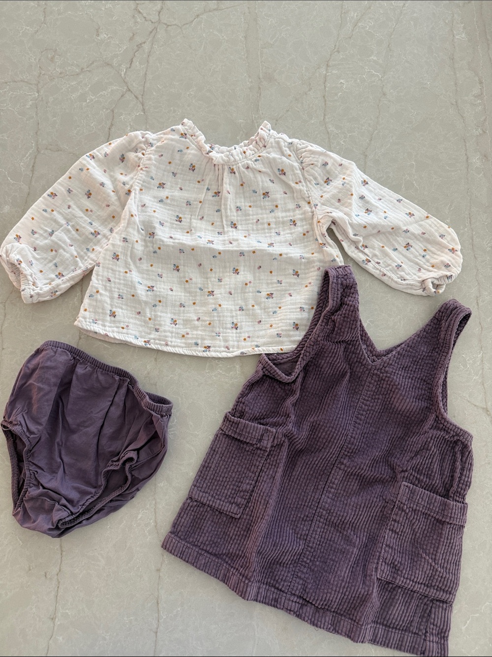 Cat & Jack White Floral Girl’s Set with Subtle Multicolor Print 3piece